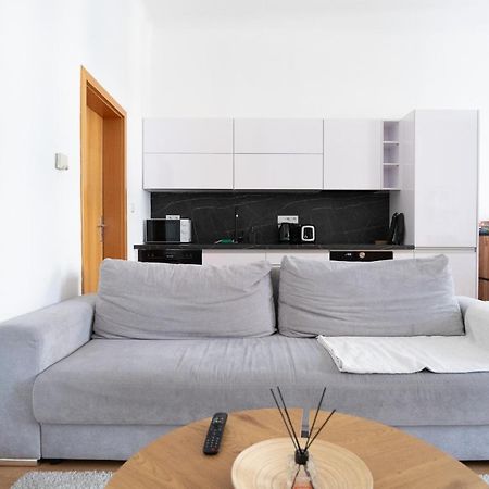 The Dante Prague - Family And Friends Apartments Extérieur photo