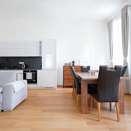 The Dante Prague - Family And Friends Apartments Extérieur photo
