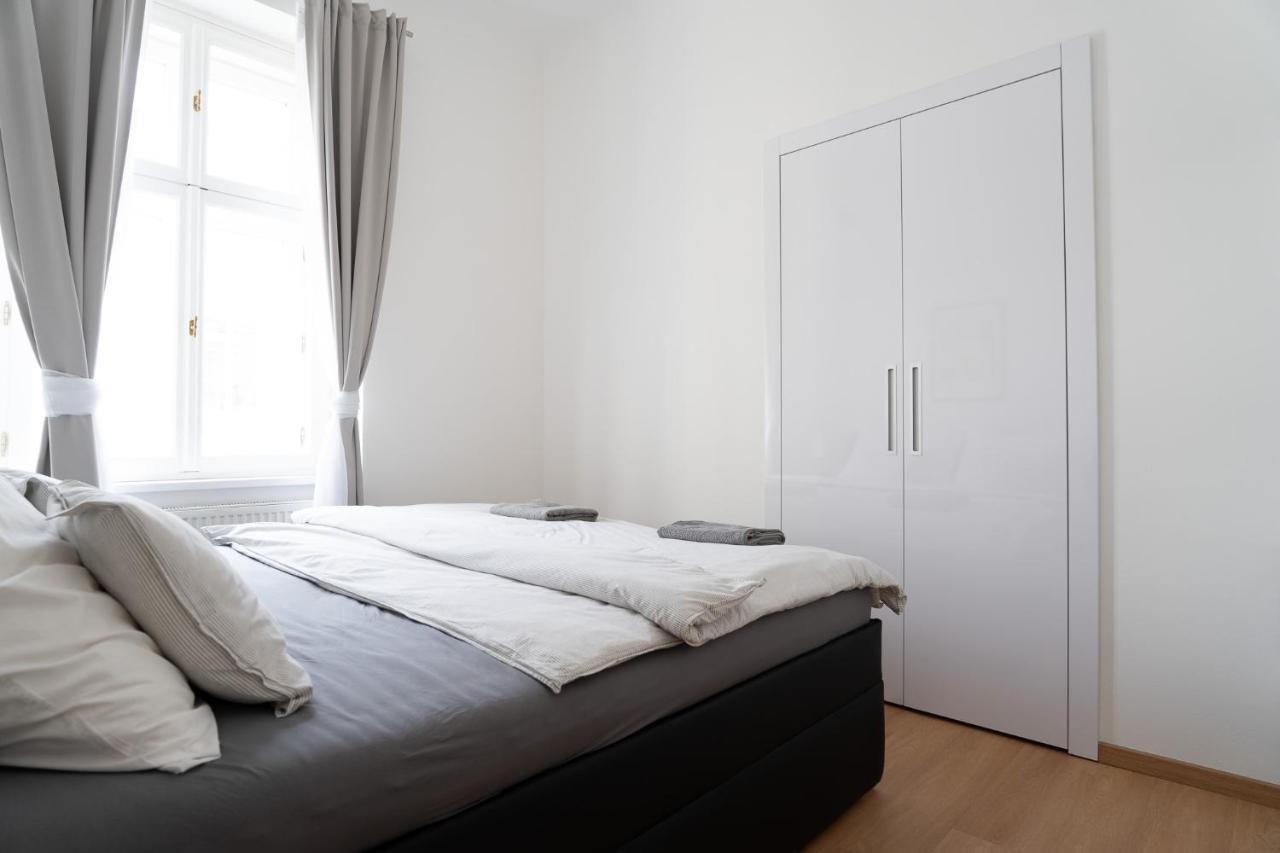 The Dante Prague - Family And Friends Apartments Extérieur photo