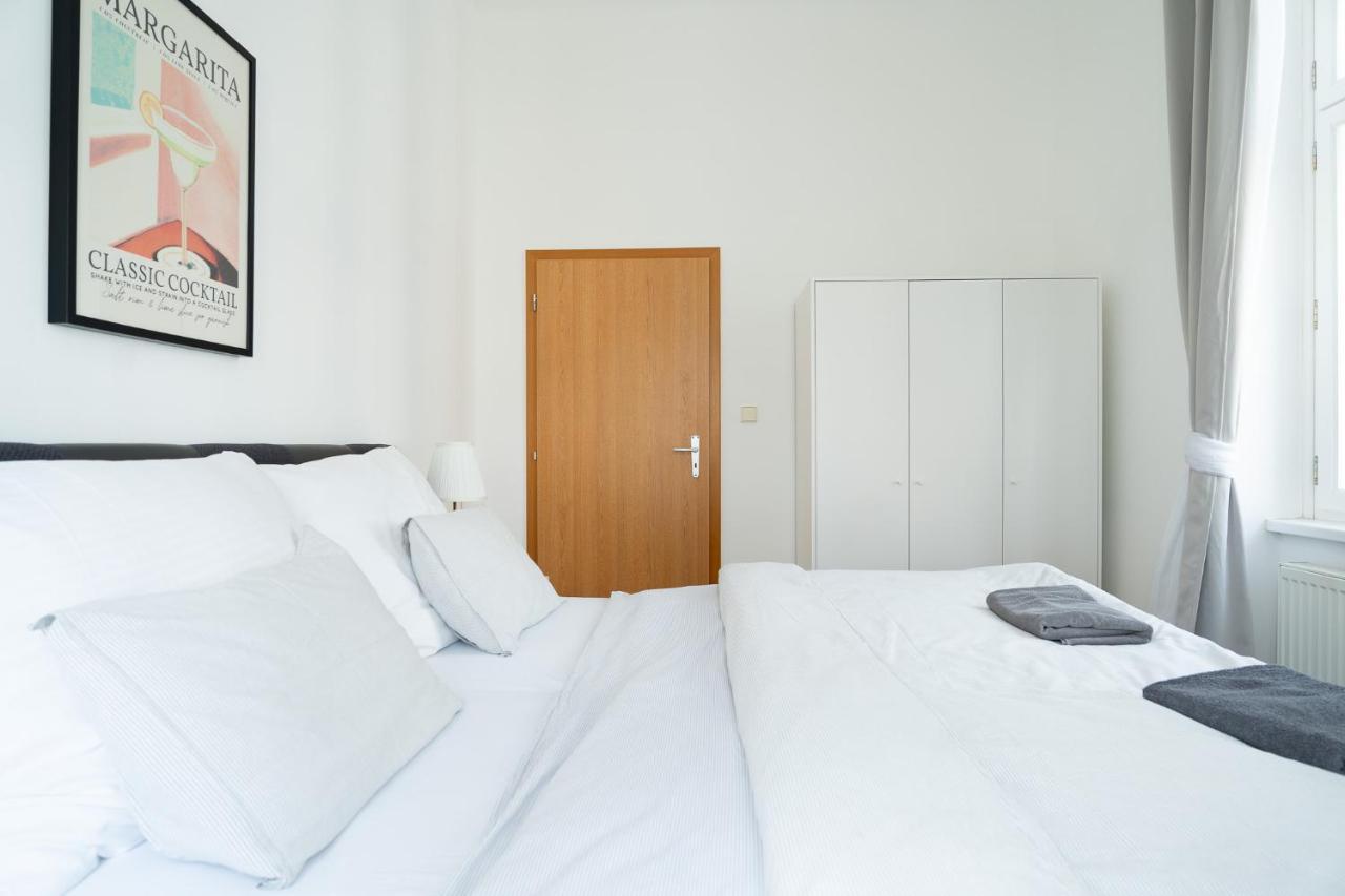 The Dante Prague - Family And Friends Apartments Extérieur photo