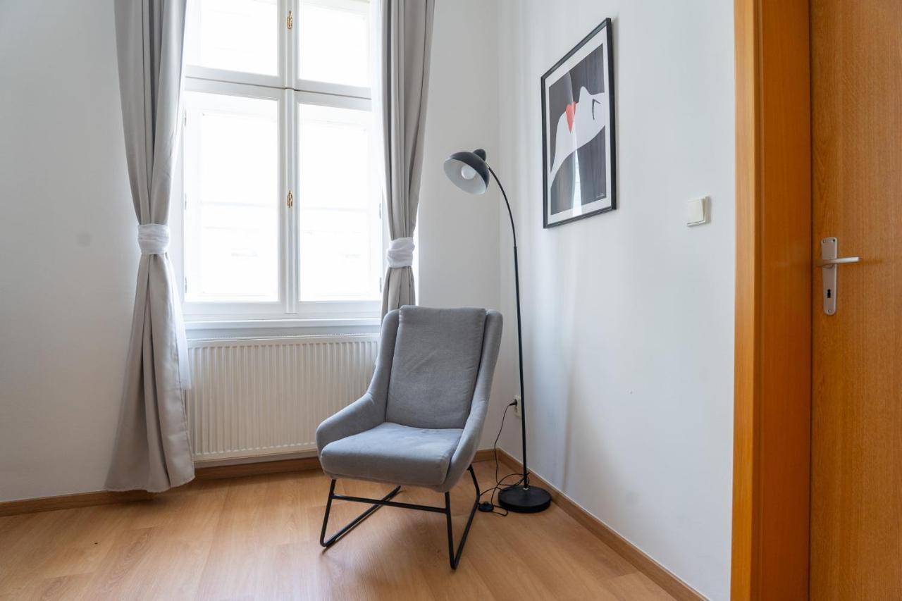 The Dante Prague - Family And Friends Apartments Extérieur photo
