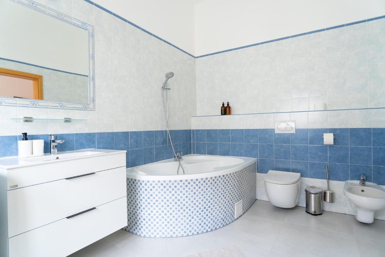 The Dante Prague - Family And Friends Apartments Extérieur photo